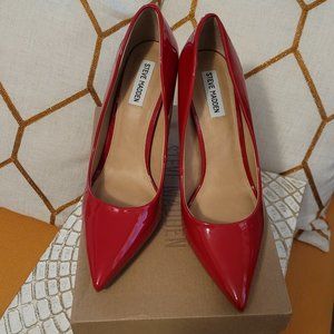 Red Patent Leather Heels (Daisie]